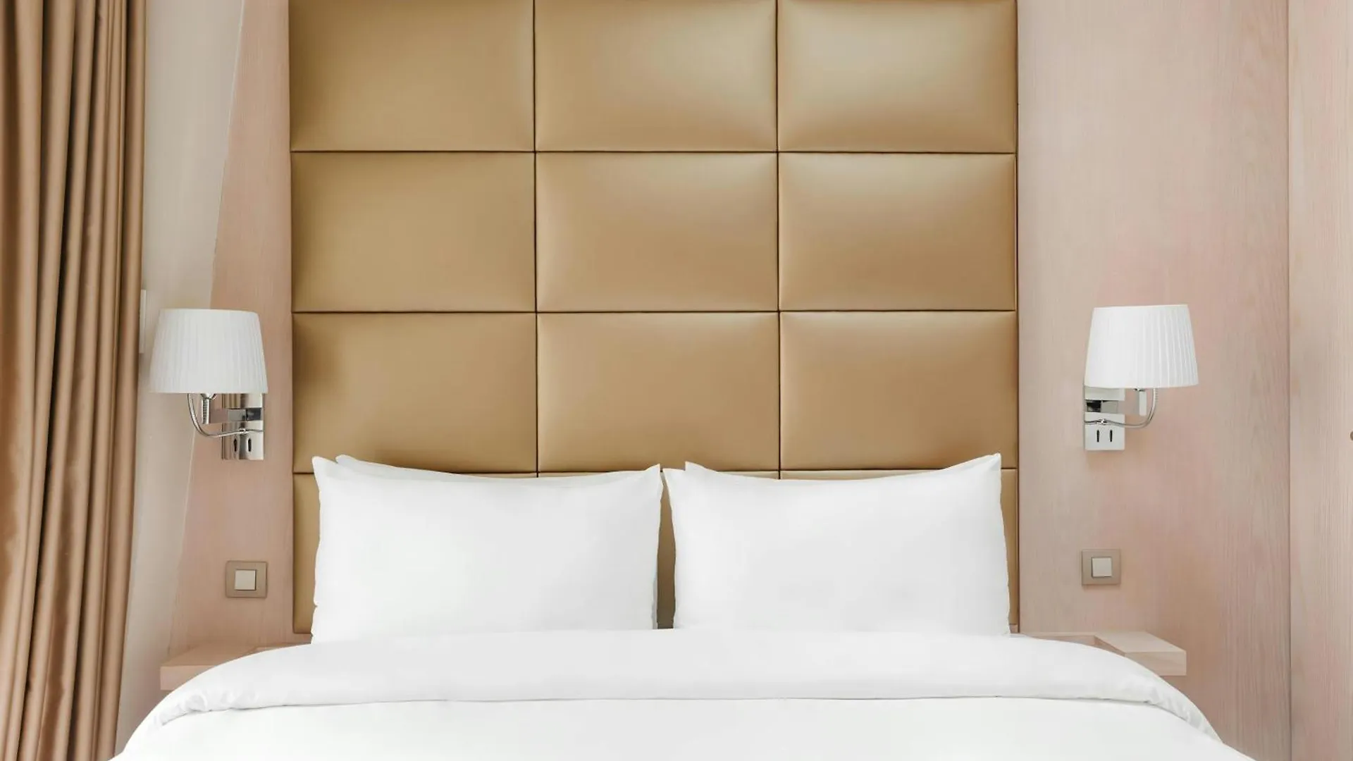 ****  Hotel Sonder L'Edmond Parc Monceau Paris Frankreich