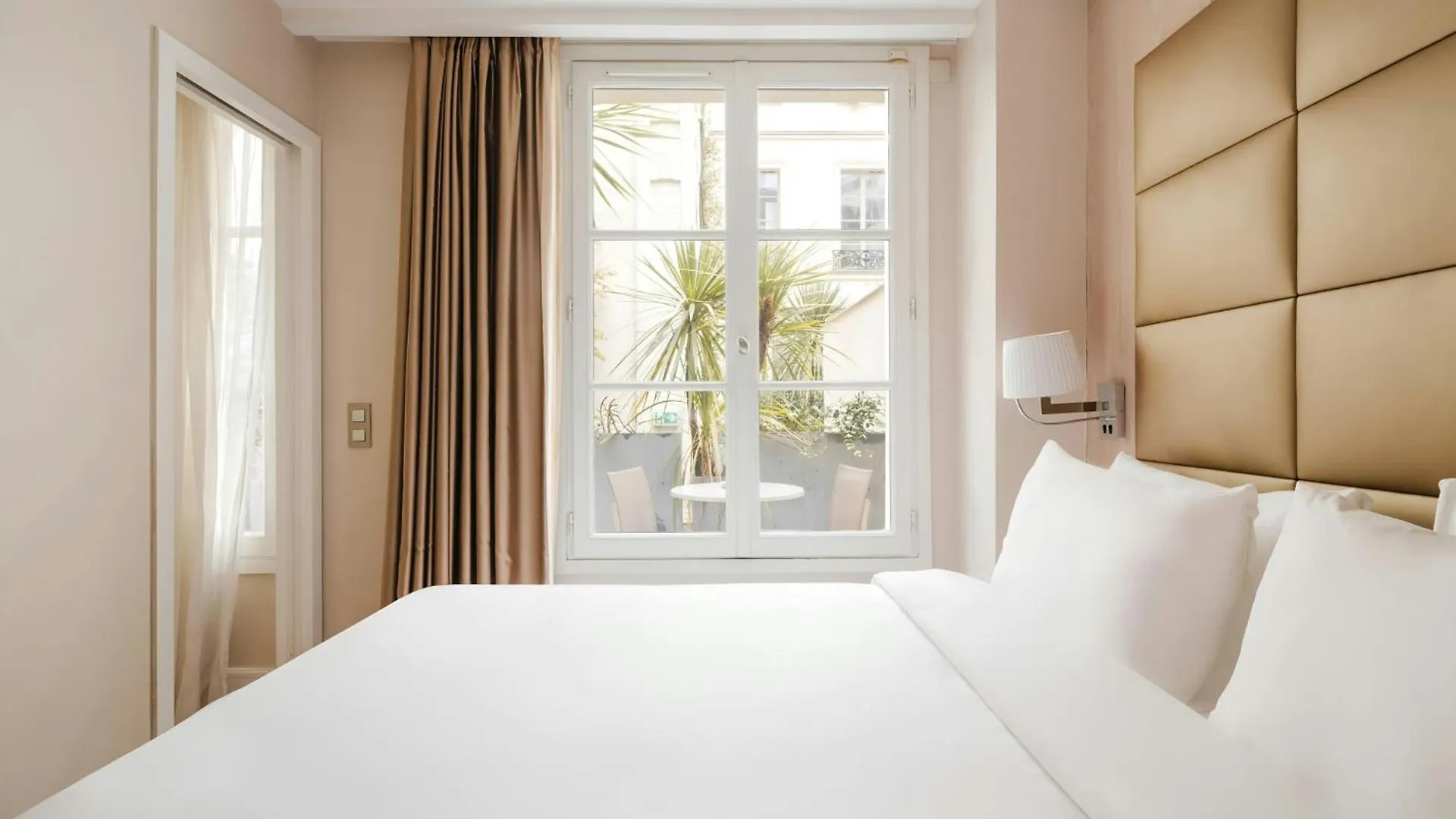 Hotel Sonder L'Edmond Parc Monceau Paris Frankreich