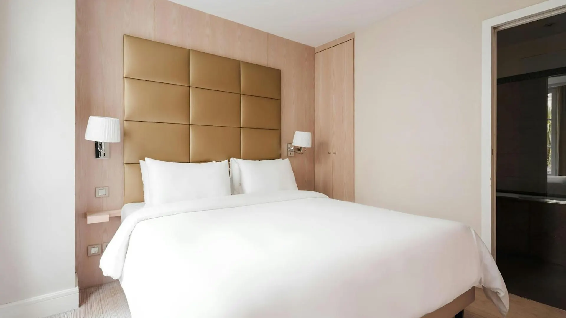 Hotel Sonder L'Edmond Parc Monceau Paris 4*,